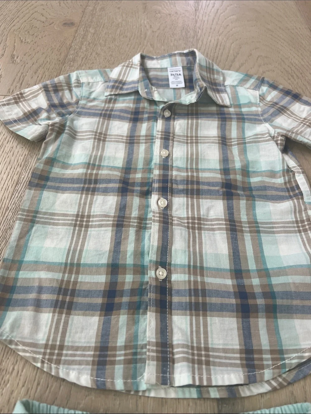Worn once! 3T Boys Matching Set. Plaid Collared Polo. 🤎